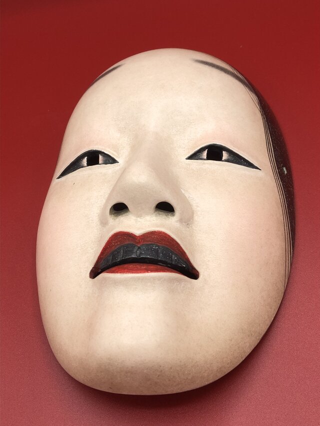 能面「増女」 | iichi 日々の暮らしを心地よくするハンドメイドや