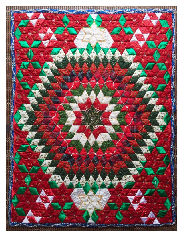 キルトタペストリー☆クリスマス柄 | iichi 日々の暮らしを心地よく