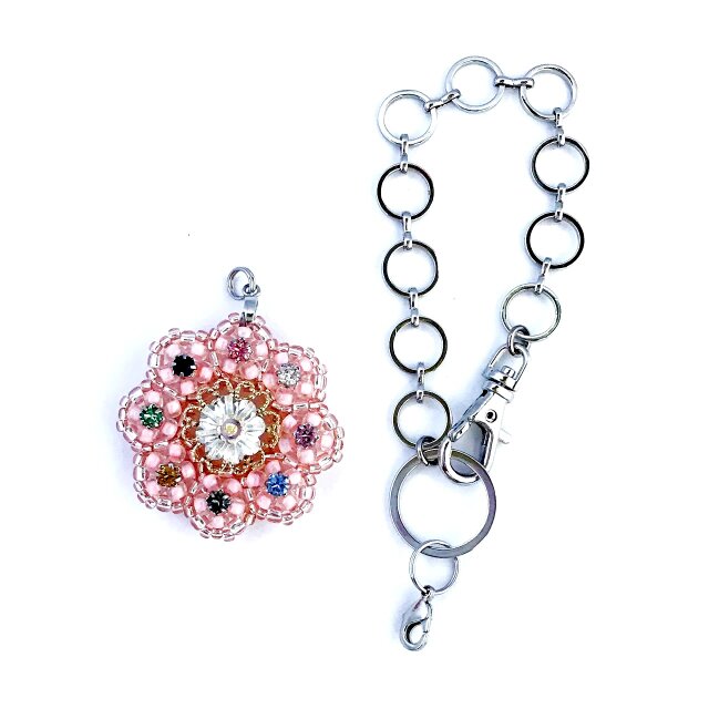 魔法陣】秋の彩り・秋桜・フラワーリース【曼荼羅】(ネックレス