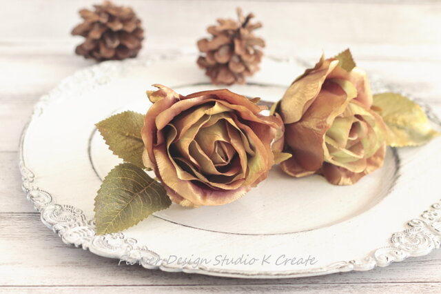 アンティークゴールドの薔薇と葉っぱの髪飾り Uピン フローレス