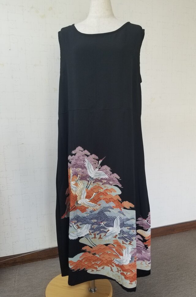 黒留袖リメイク ボレロ付きドレス | iichi 日々の暮らしを心地よくする