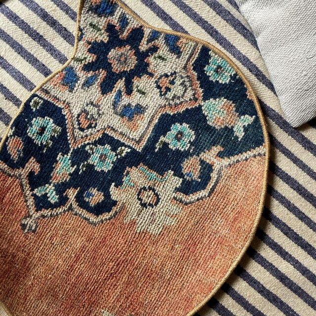 猫ラグ 40×50 夕焼けオレンジ ネイビー トルコヴィンテージラグ