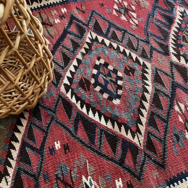 69×92 オールドキリム ウール100% トルコヴィンテージラグ | iichi