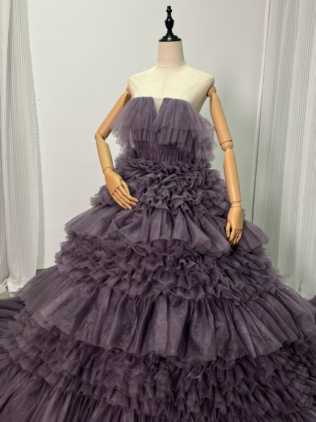 人気上昇！パープル カラードレス ベアトップ ラッフルフリル 花嫁 前