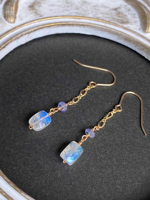 14kgf 青白い月の光を湛えたブルームーンストーンとタンザナイトの