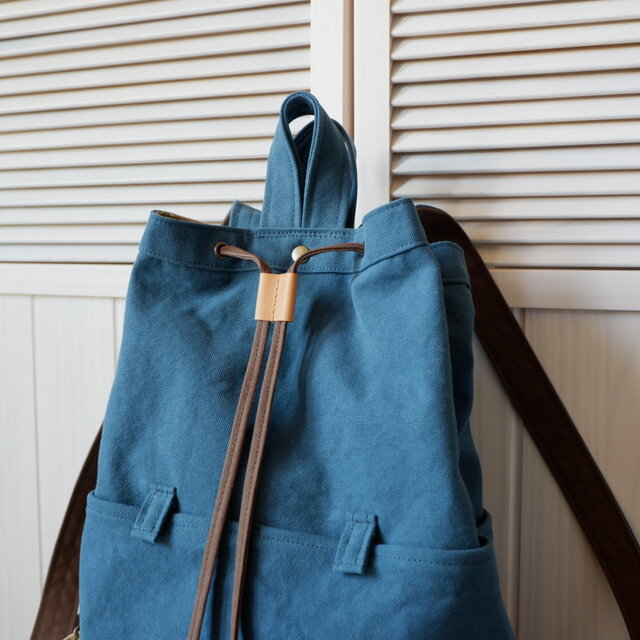 倉敷産帆布の柔らかリュック◇深青 | iichi 日々の暮らしを心地よく