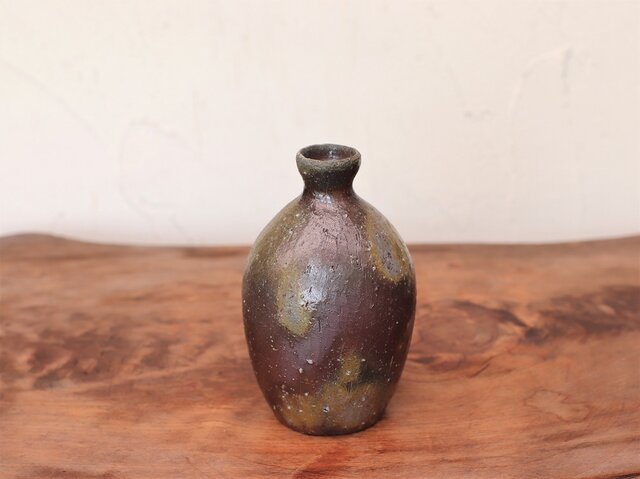 備前焼 花入 h2-113 | iichi 日々の暮らしを心地よくするハンドメイド
