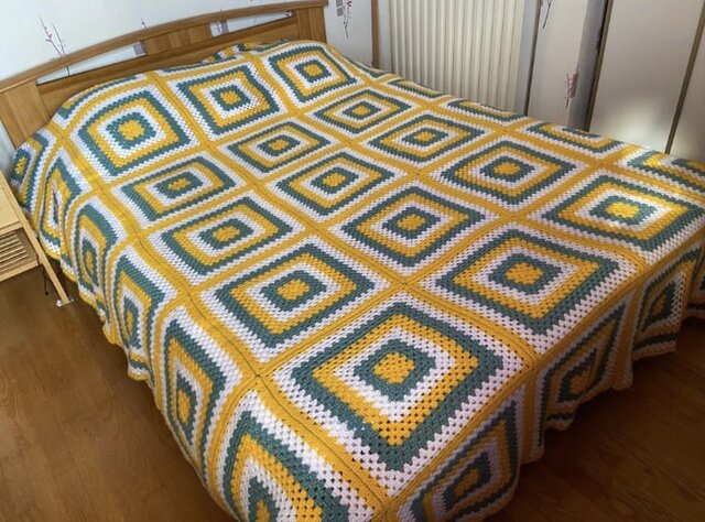 145)カラフルなグラニースクエアベッドカバー&ストール☆セットで 145