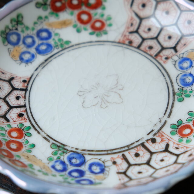 アウトレット品】花で素敵◇瀬戸焼。花文色絵波縁中皿4客セット 骨董