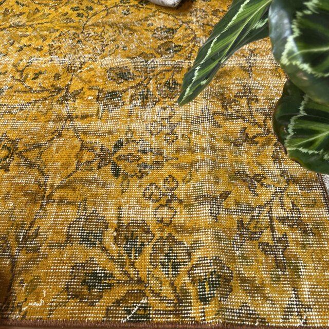 トルコヴィンテージラグ 84×104 ひまわりイエロー オーバーダイ トルコ