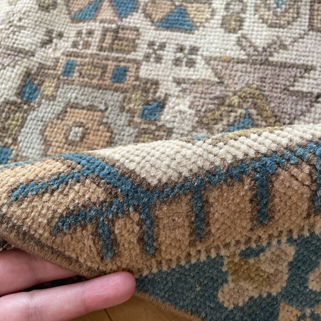 トルコヴィンテージラグ 44.5×92 くすみ艶ブルー ブラウン メダリオン