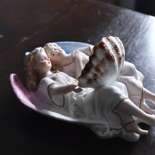 ベニティエ 聖水盤 二人 天使 ビスク ポリクローム 彩色 h24cm
