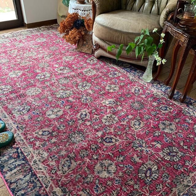 超大判 トルコヴィンテージラグ チェリーピンク 255×134 トルコラグ