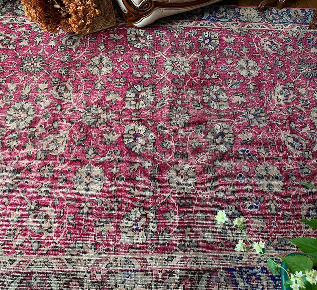 超大判 トルコヴィンテージラグ チェリーピンク 255×134 トルコラグ
