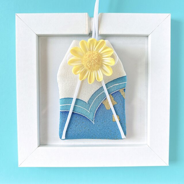 向日葵と海辺の記憶）元巫女が作る花のお守り袋 | iichi 日々の暮らし