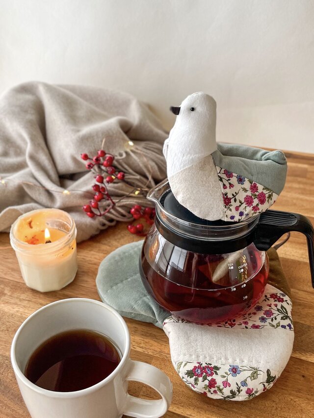 小鳥の鍋つかみ＊アートグリーン | iichi 日々の暮らしを心地よくする