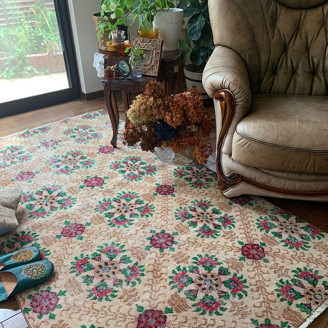 トルコヴィンテージラグ 200×114フラワー 均等柄 ルビーレッド モカ