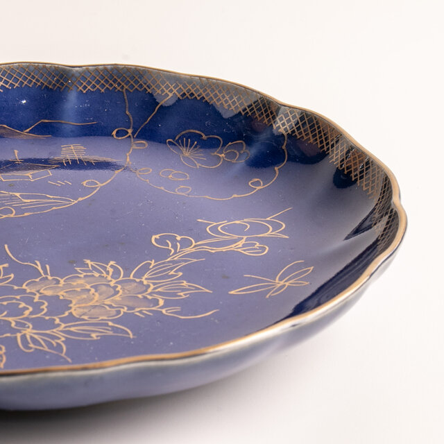 古伊万里 瑠璃釉金彩山水牡丹文七寸皿 明治時代 D717 | iichi 日々の