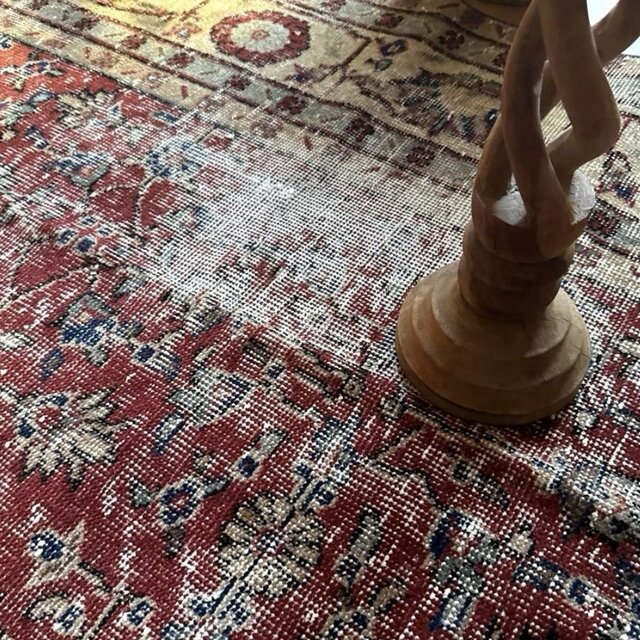 104×154 深みある赤色のボタニカル柄 擦れシャビー トルコヴィンテージ