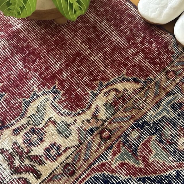 52×96 エンジ色 ボタニカル 擦れシャビー トルコヴィンテージラグ