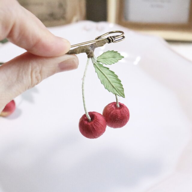 フランスアンティーク さくらんぼ ブリキ フック Antique Hand Wrought