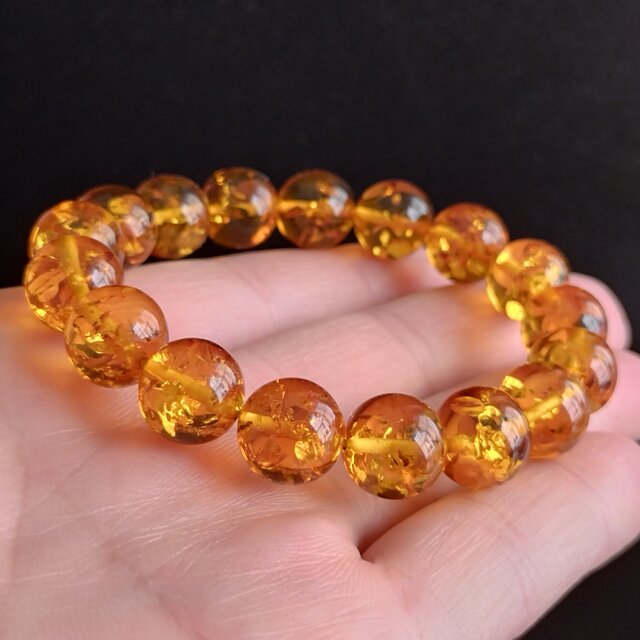 アンバー(琥珀)・12mm【高品質】 ブレスレット | iichi 日々の暮らしを