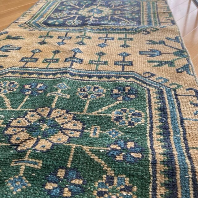 56×187 ロングランナーラグ 大きなボタニカル柄 トルコヴィンテージ