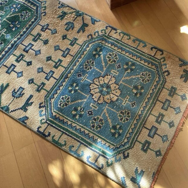 56×187 ロングランナーラグ 大きなボタニカル柄 トルコヴィンテージ