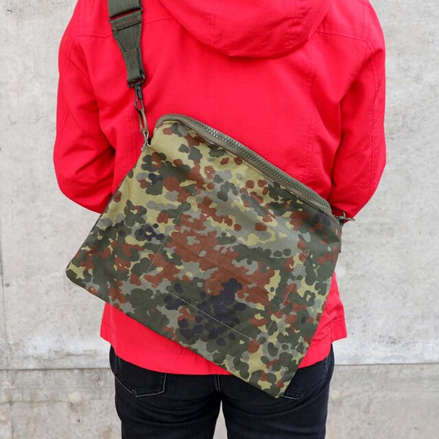 ドイツ軍カモフラージュサコッシュ・迷彩柄テント ミリタリー