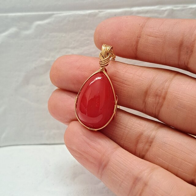インドネシア産 アンダラクリスタル レッド 女神巻き® ペンダント