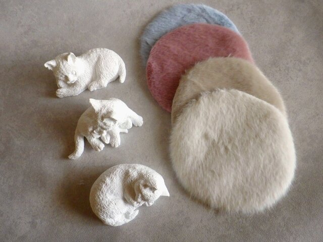 ネコのアロマストーン □ 猫のいる暮らしを再現 3ポーズから選んで