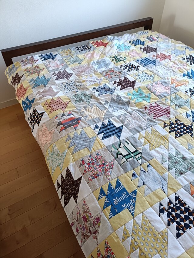 パッチワークベッドカバー | iichi 日々の暮らしを心地よくする