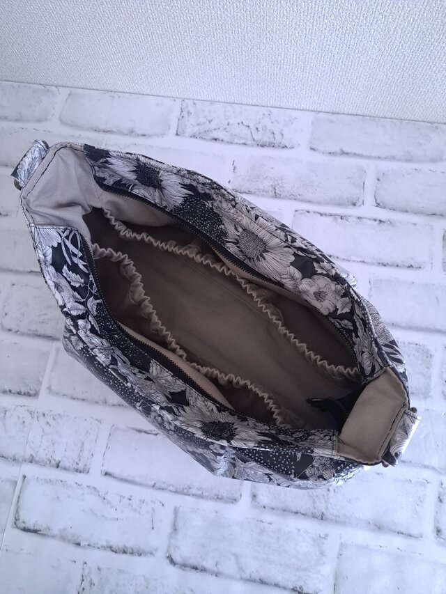 受注製作♪ リバティ ラミネート スイムダンクレア 黒横長ワンハンドル