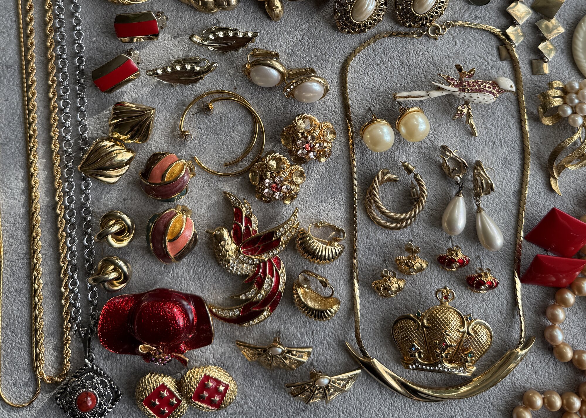 eslup boutique (エスラプブティク) ヴィンテージブローチ 作品一覧