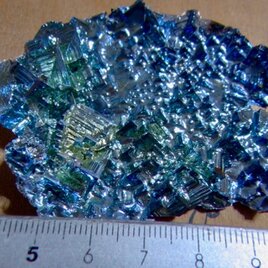 きらきら輝くビスマス結晶ケース付き | iichi 日々の暮らしを心地よく