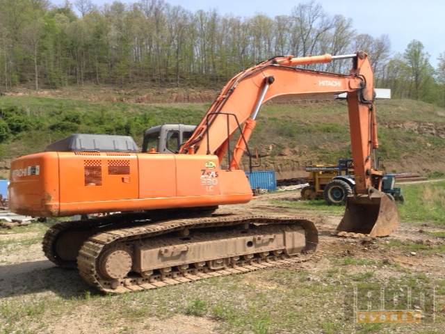 2005 Hitachi ZX330LC Track Excavator in Clendenin, West Virginia