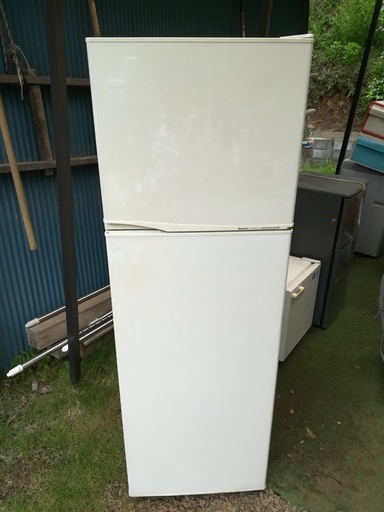 再投稿)ナショナル2ドア冷蔵庫寸法約高さ158㎝奥行60.7㎝幅52.6