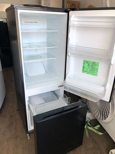 送料込 2023年製 REFAGE 冷凍冷蔵庫 YRZ-F15LK ブラック NO 411