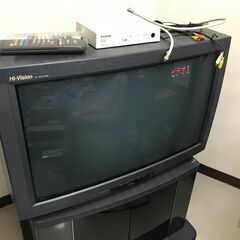 ブラウン管ハイビジョンテレビ32型Victorと地デジチューナーセット