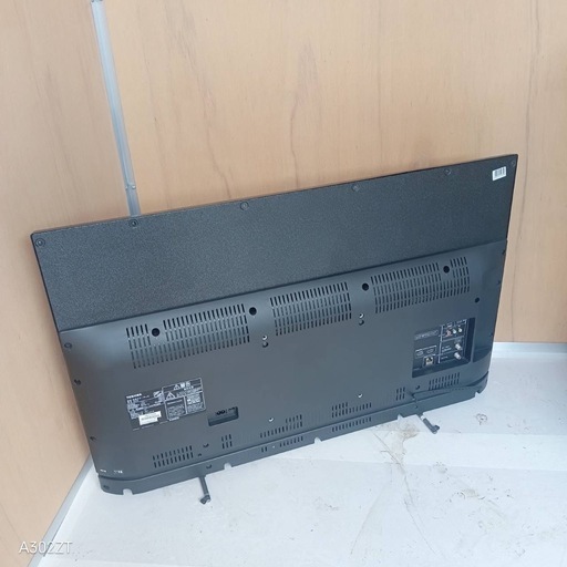 J052 送料無料東芝40インチ液晶テレビ展示品 (白家電) 柏のテレビ