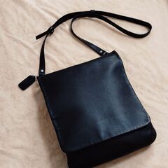 COACH コーチブラックレザー ショルダーバッグ (K) 総社のバッグ