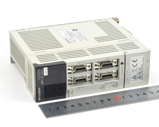 三菱 ACサーボドライバ MR-J2-20A-S12 | 保守部品.com