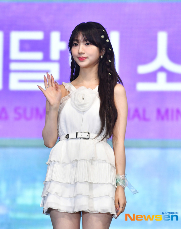 今月の少女（LOONA） ヨジン、メキシコ公演中に失神…事務所がコメント