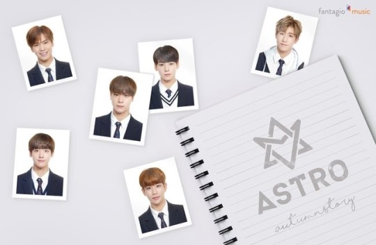 ASTRO“制服姿の証明写真”が話題に…ニューアルバム「Autumn story」の