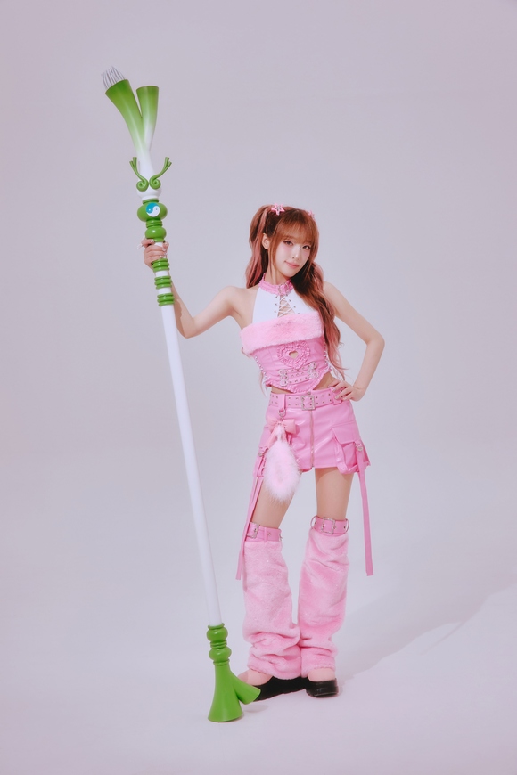 終了しました】チェ・イェナ直筆サイン入りチェキを1名様に！応募は