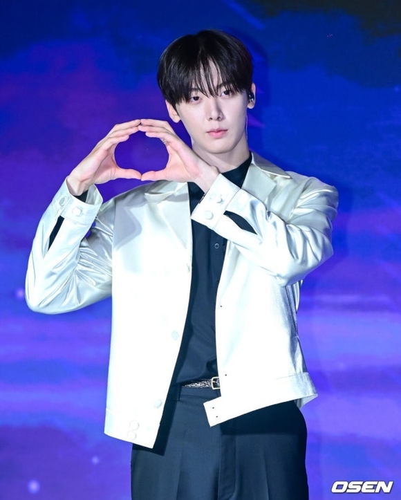 ASTRO ユンサナ、日韓で小劇場コンサートが開催決定！ポスターを公開