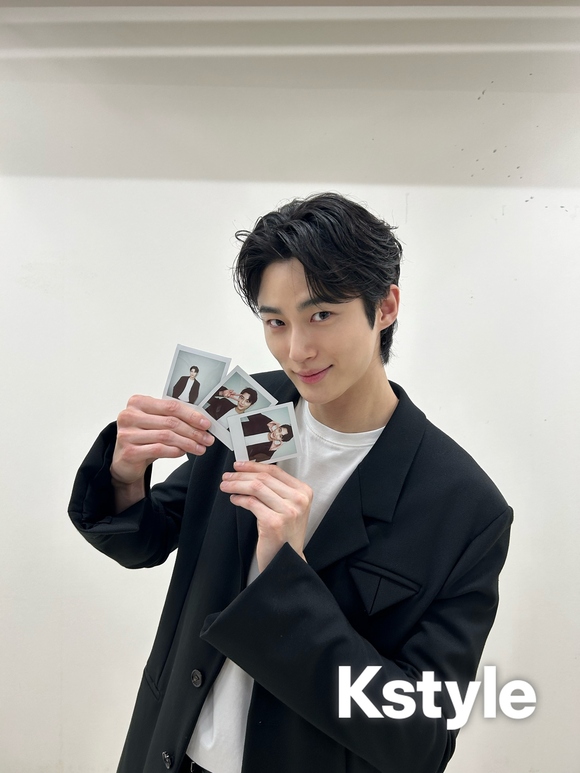 終了しました】ビョン・ウソク直筆サイン入りポラを3名様に！応募は