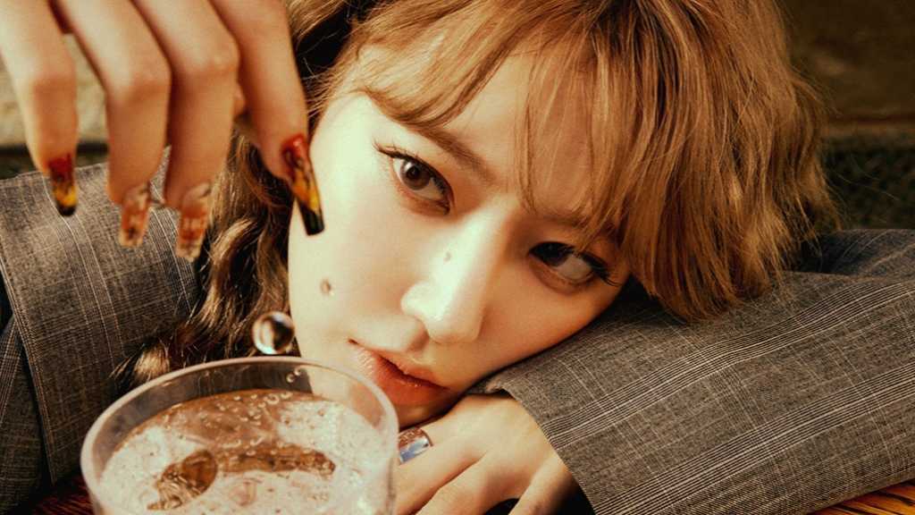 LE SSERAFIM 宮脇咲良、本日の「2025 K-WORLD DREAM AWARDS」は体調