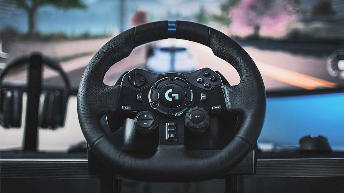 Logitech G923 steering wheel review: 