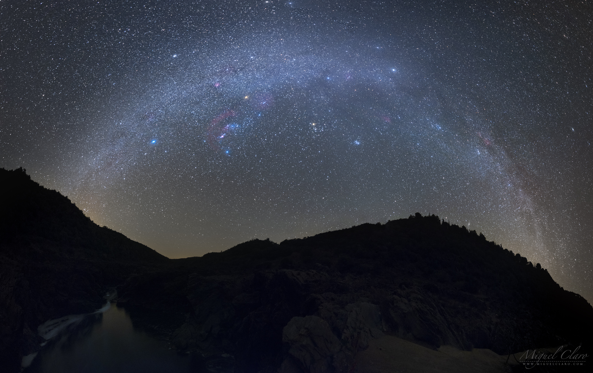 Colorful Nebulas Decorate the Milky Way in Gorgeous Night-Sky